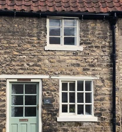 Hill Cottage, Thornton-Le-Dale 손턴 데일 외부 사진