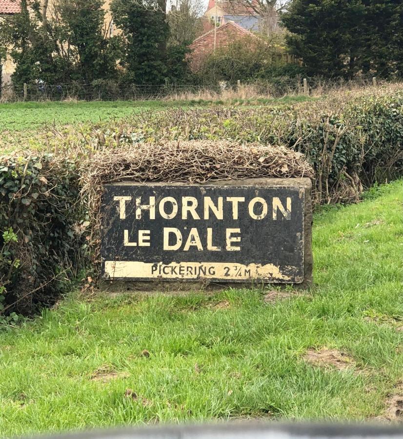 Hill Cottage, Thornton-Le-Dale 손턴 데일 외부 사진