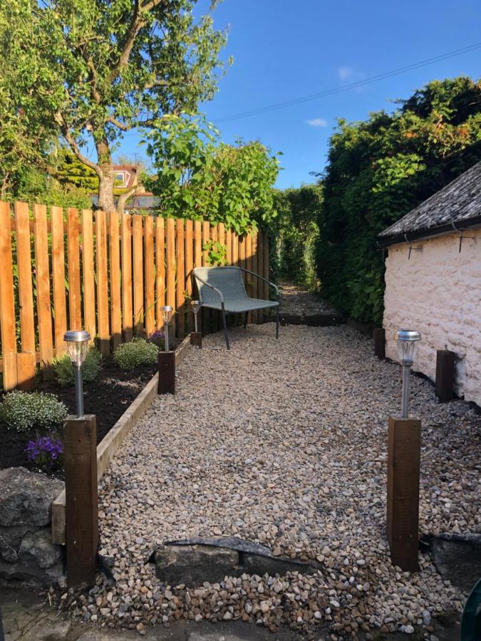 Hill Cottage, Thornton-Le-Dale 손턴 데일 외부 사진