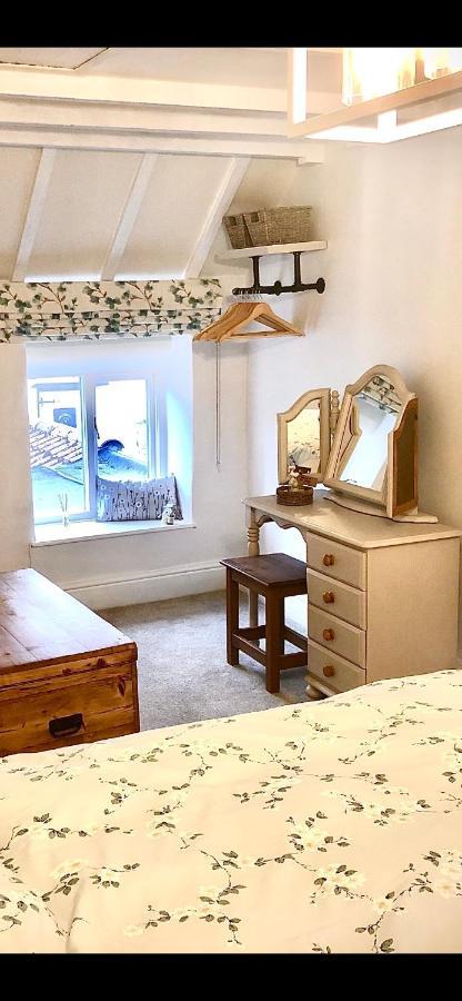 Hill Cottage, Thornton-Le-Dale 손턴 데일 외부 사진