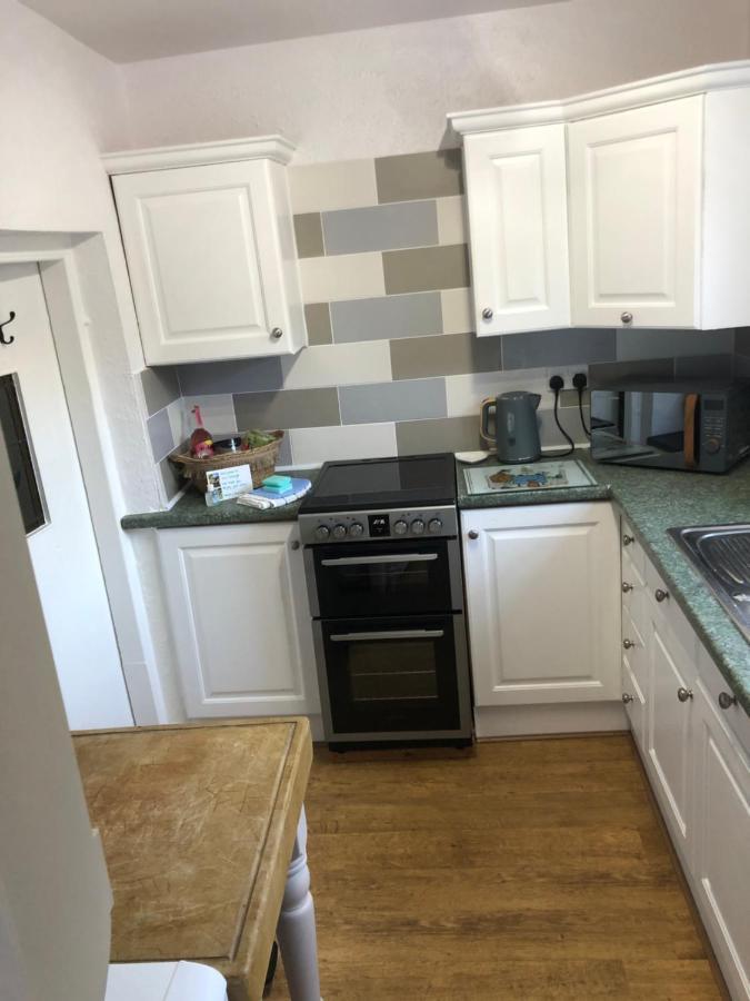 Hill Cottage, Thornton-Le-Dale 손턴 데일 외부 사진